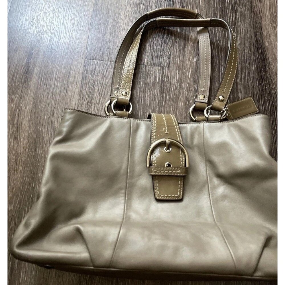 Coach F19248 MEDIUM Vintage Olive Cream Green Soho Leather Shoulder Bag Y2K - Picture 2 of 15